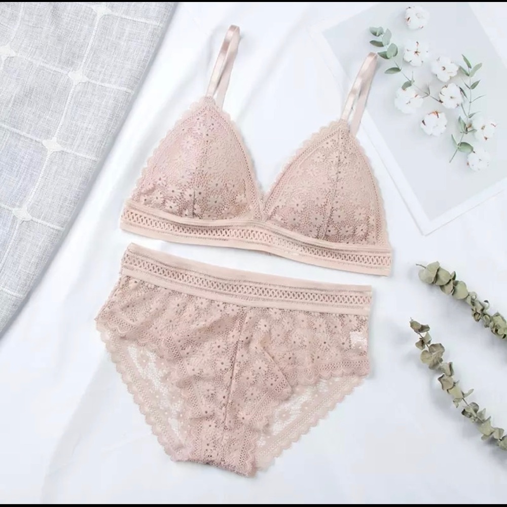 Bra and panty set
